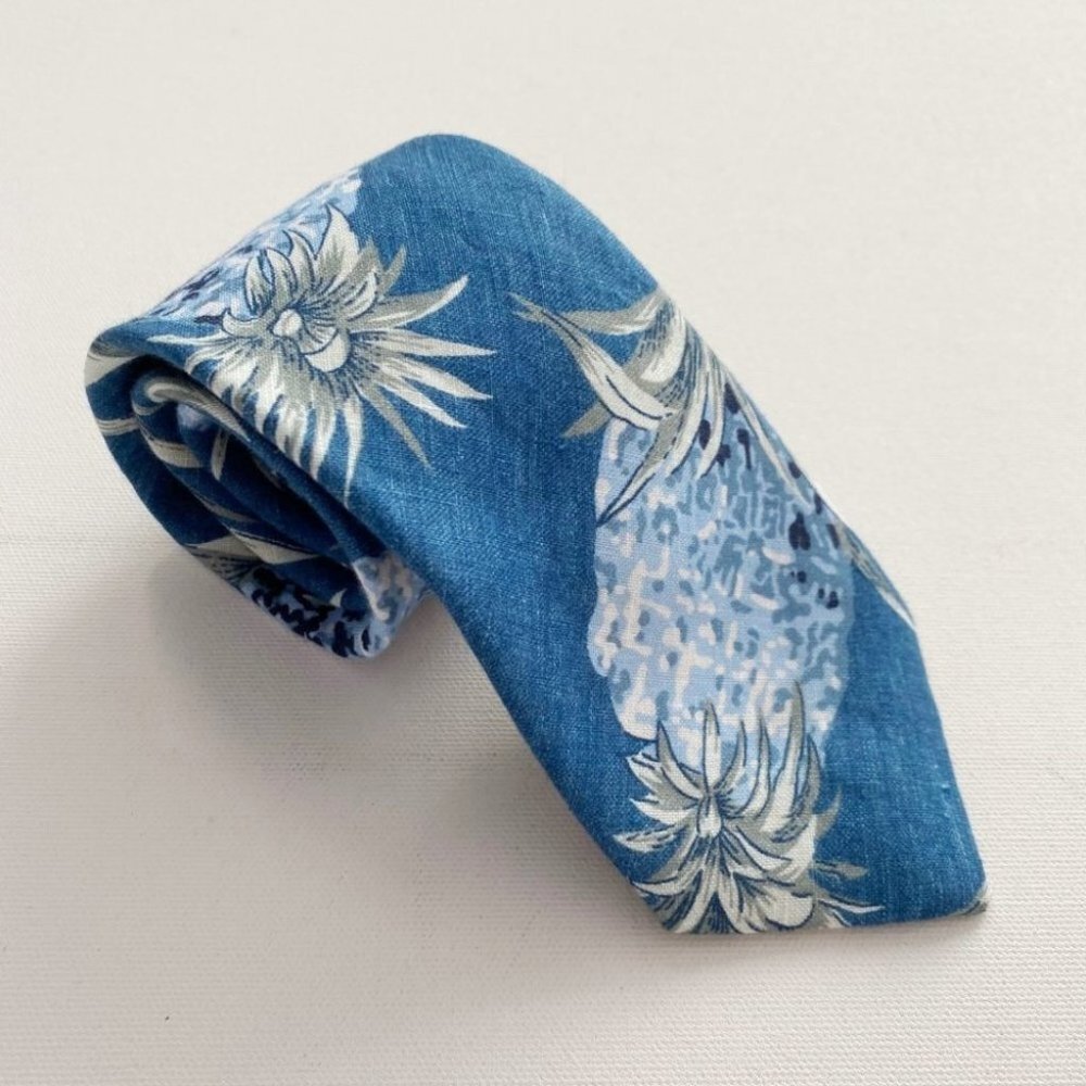 BONOBOS Handmade Neck Tie Blue Floral Linen
